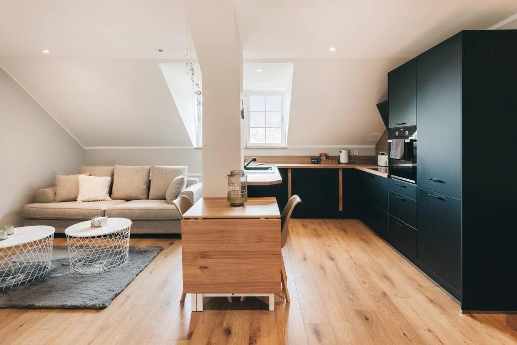 Neu! 100 Qm Im Zentrum Von Apartment *