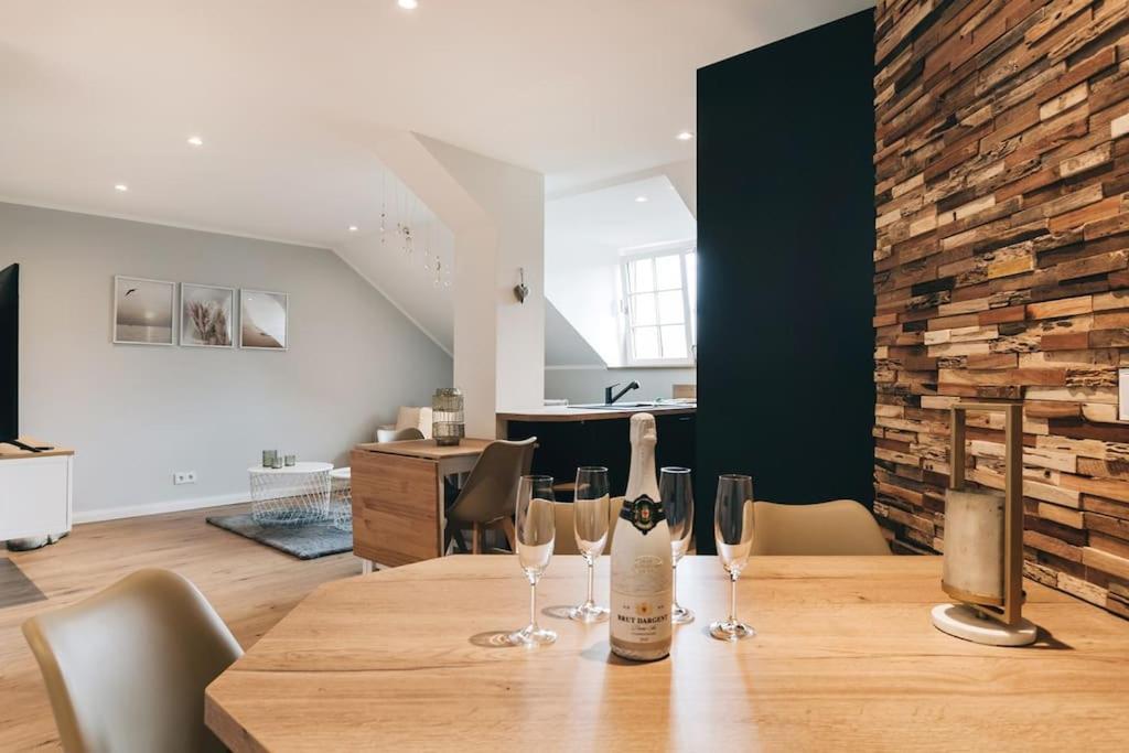 Neu! 100 Qm Im Zentrum Von Apartament